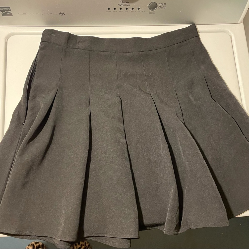 Never Worn: Black Pleated Skirt XL